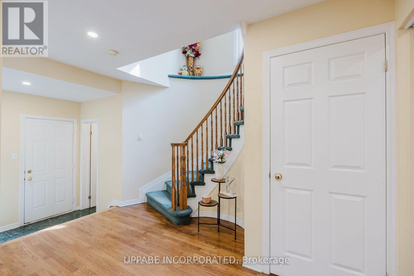 28 Armagh Way