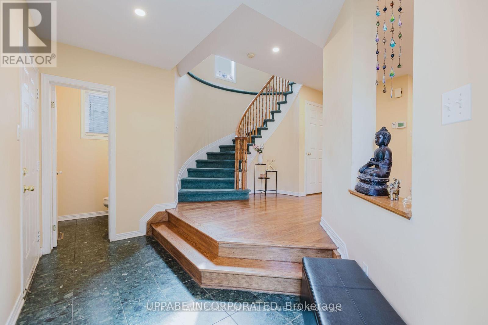 28 Armagh Way