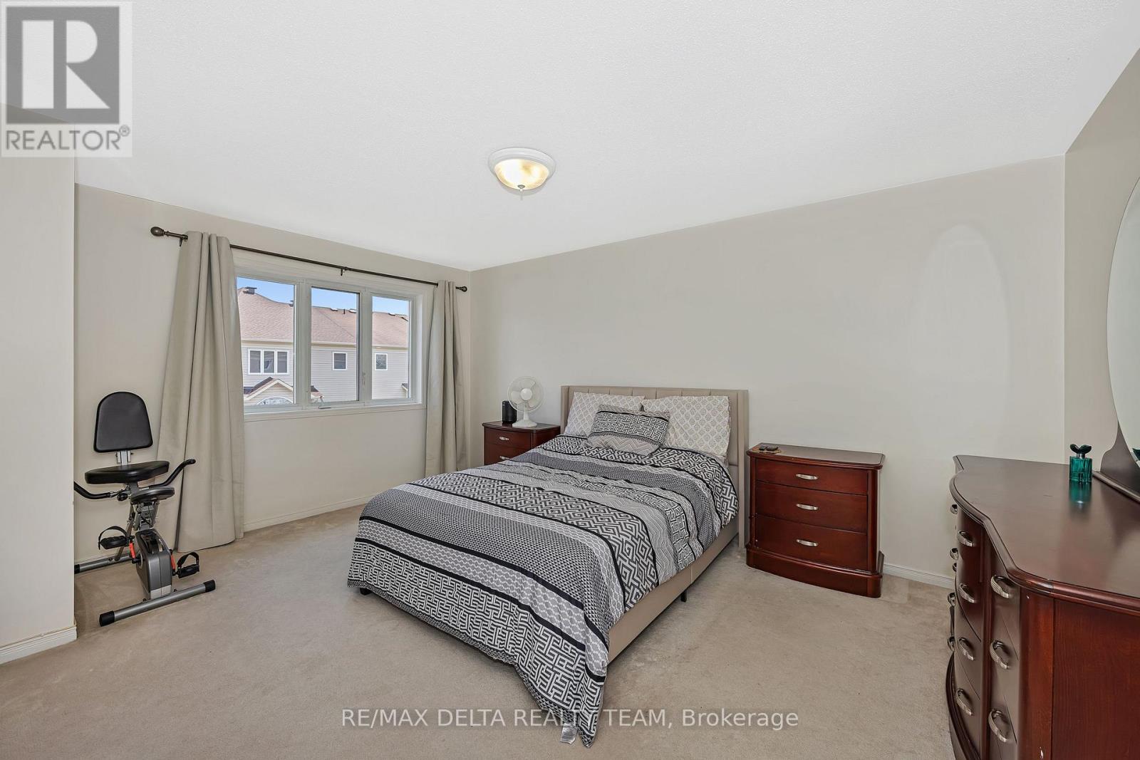 2209 Silverado Crescent