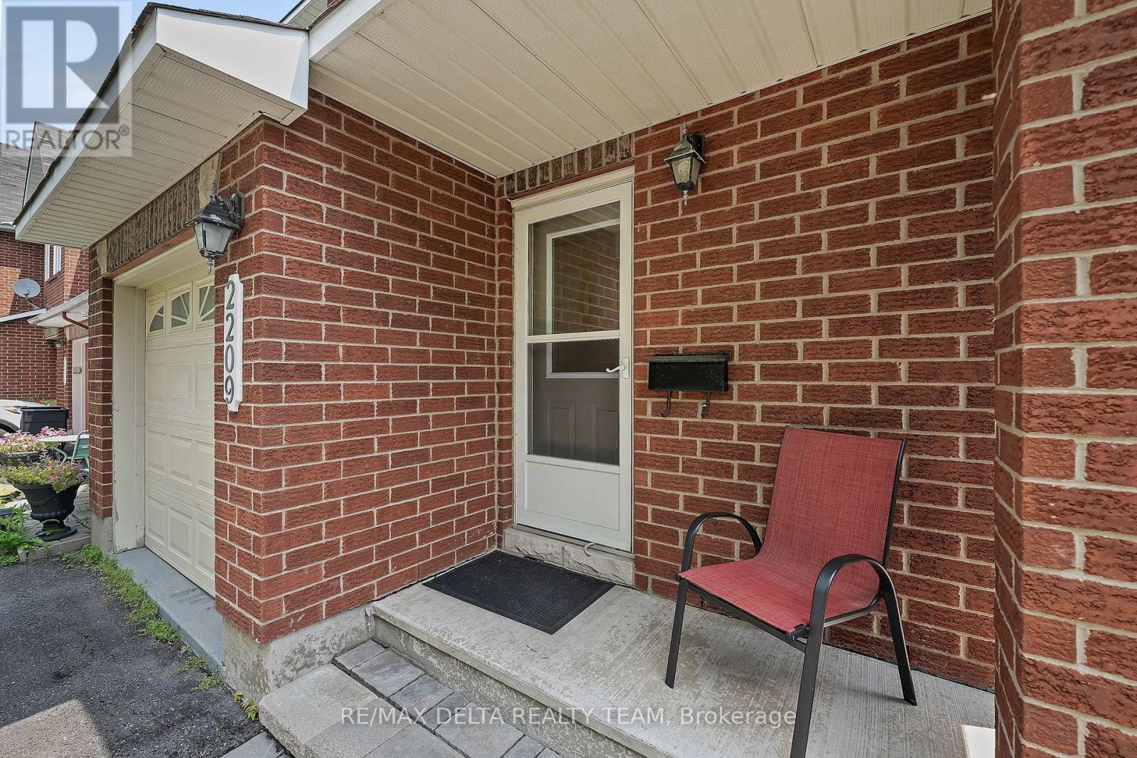 2209 Silverado Crescent