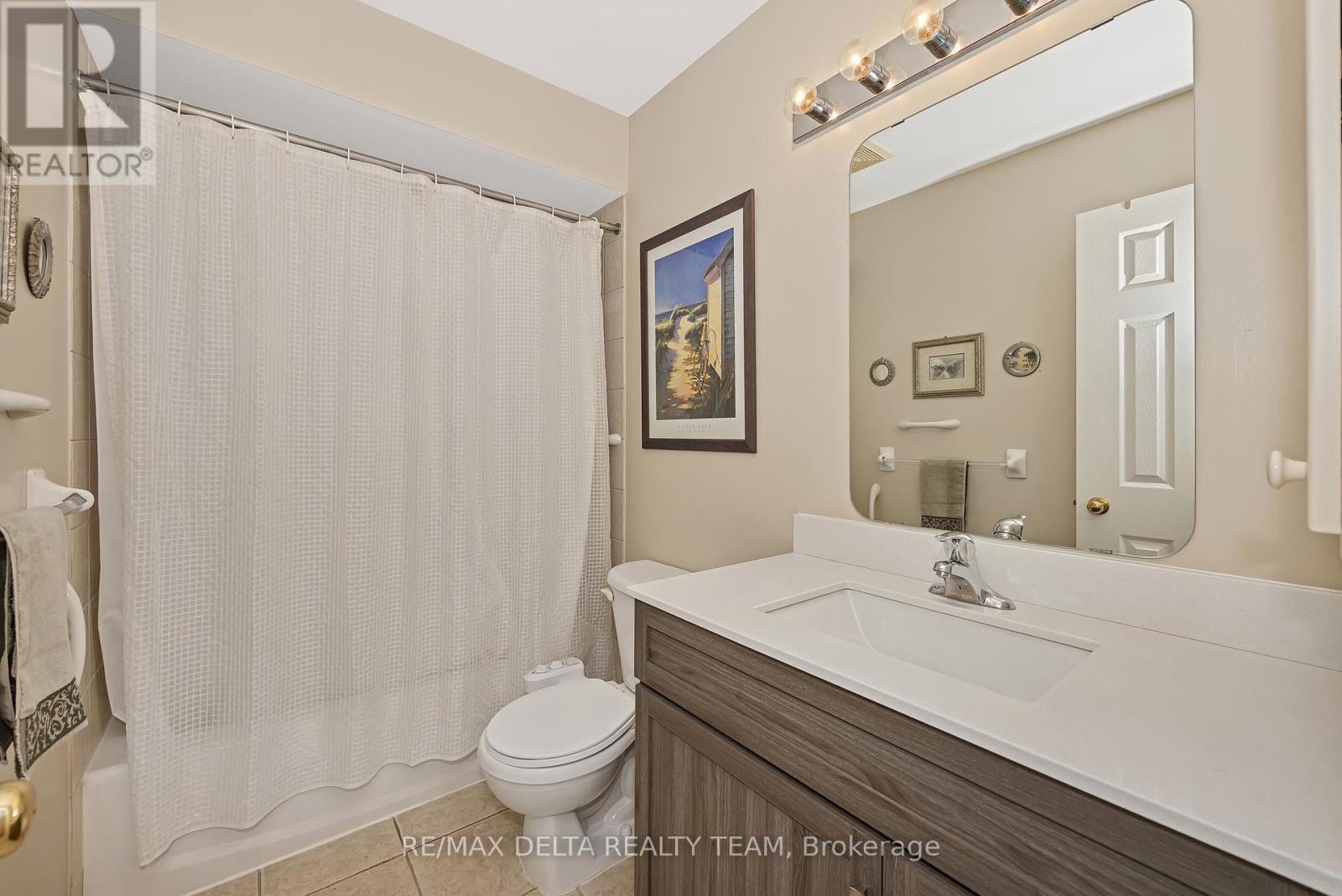 2209 Silverado Crescent