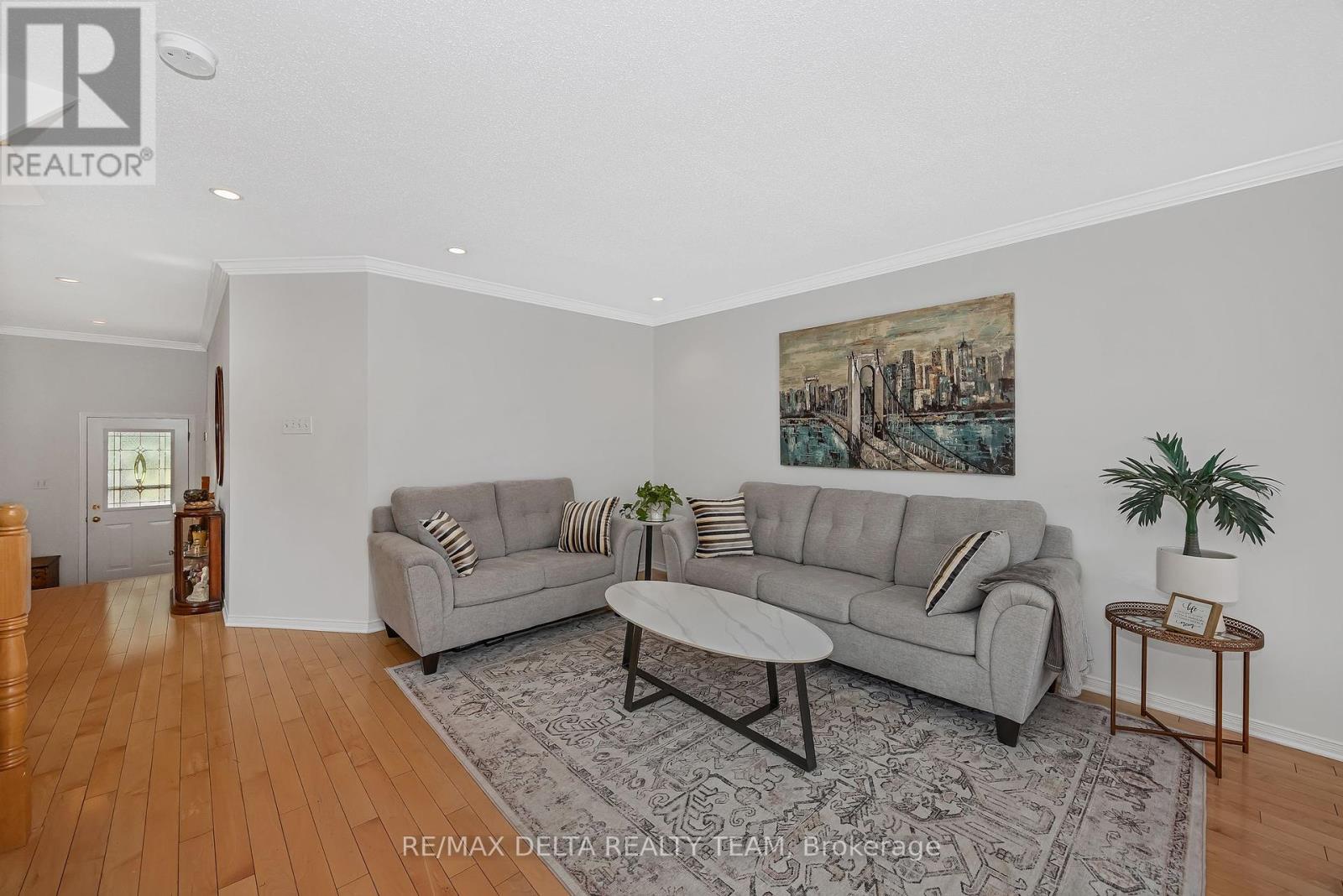 2209 Silverado Crescent