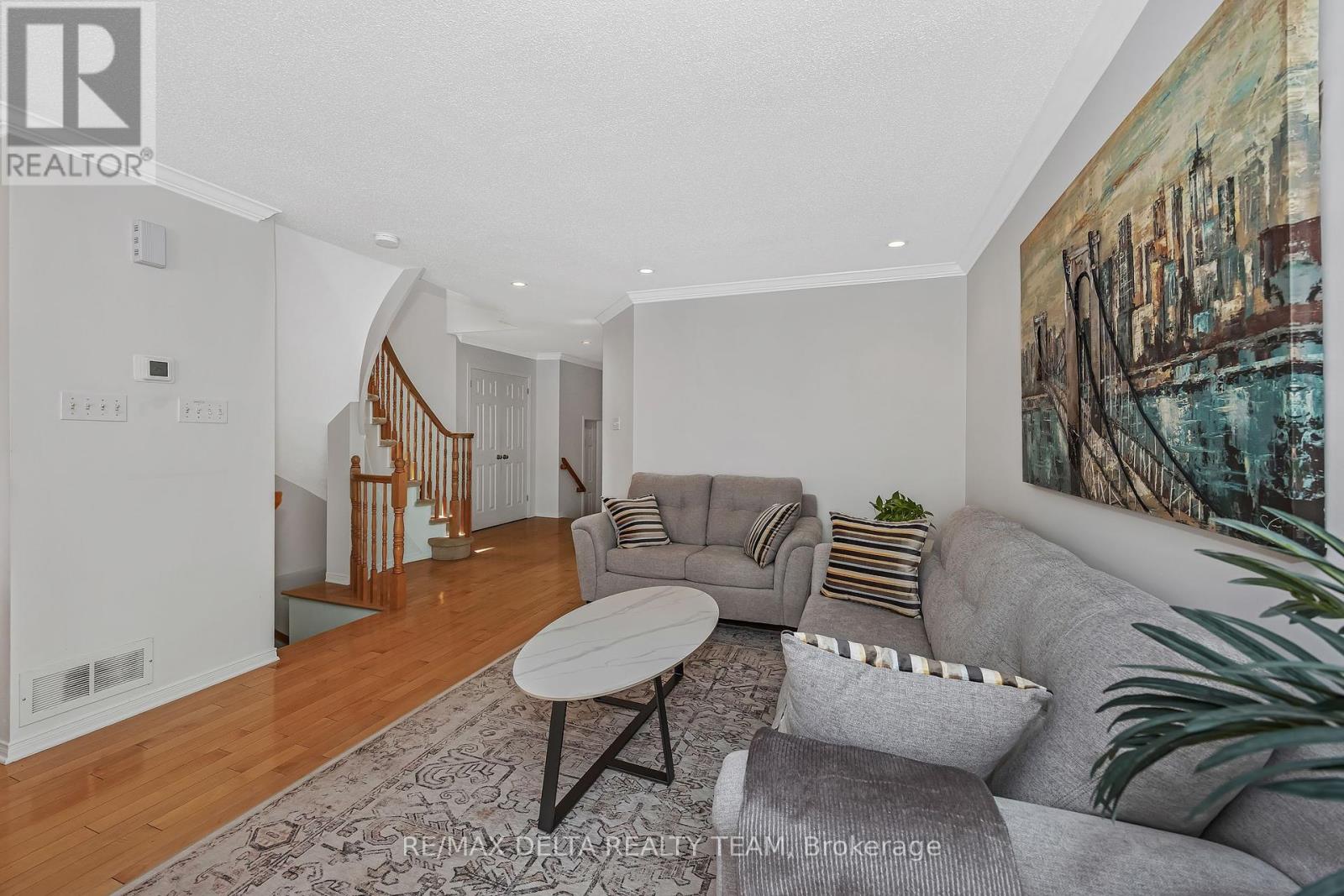 2209 Silverado Crescent