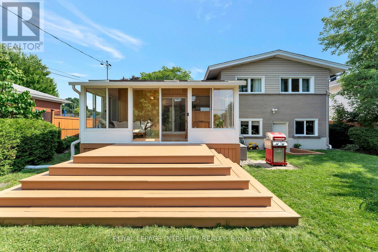 1150 Albany Drive