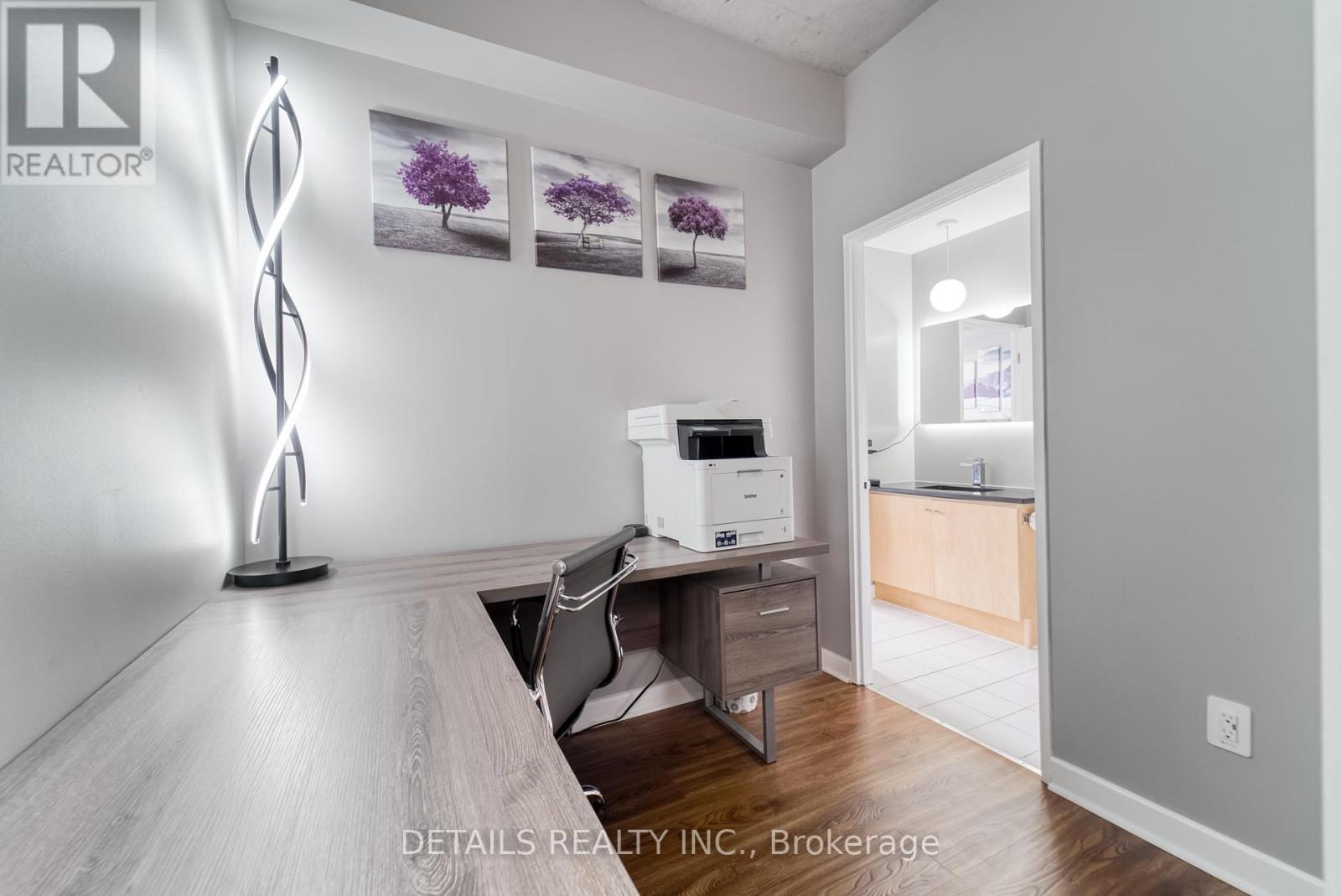 308 - 180 York Street