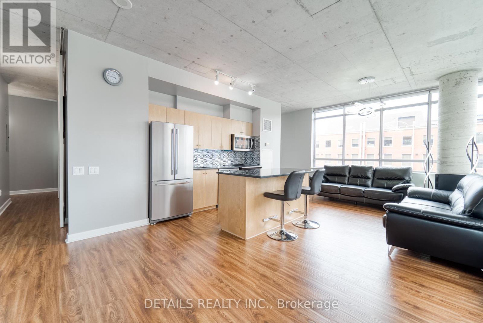 308 - 180 York Street