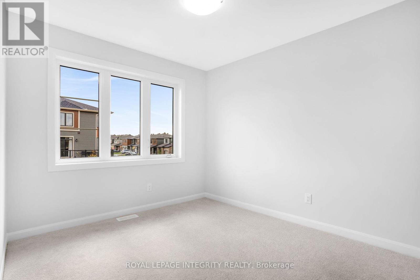 247 Elsie Macgill Walk