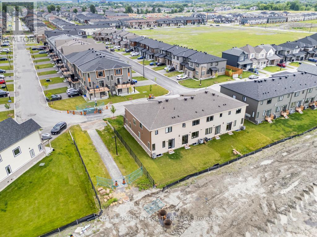 247 Elsie Macgill Walk