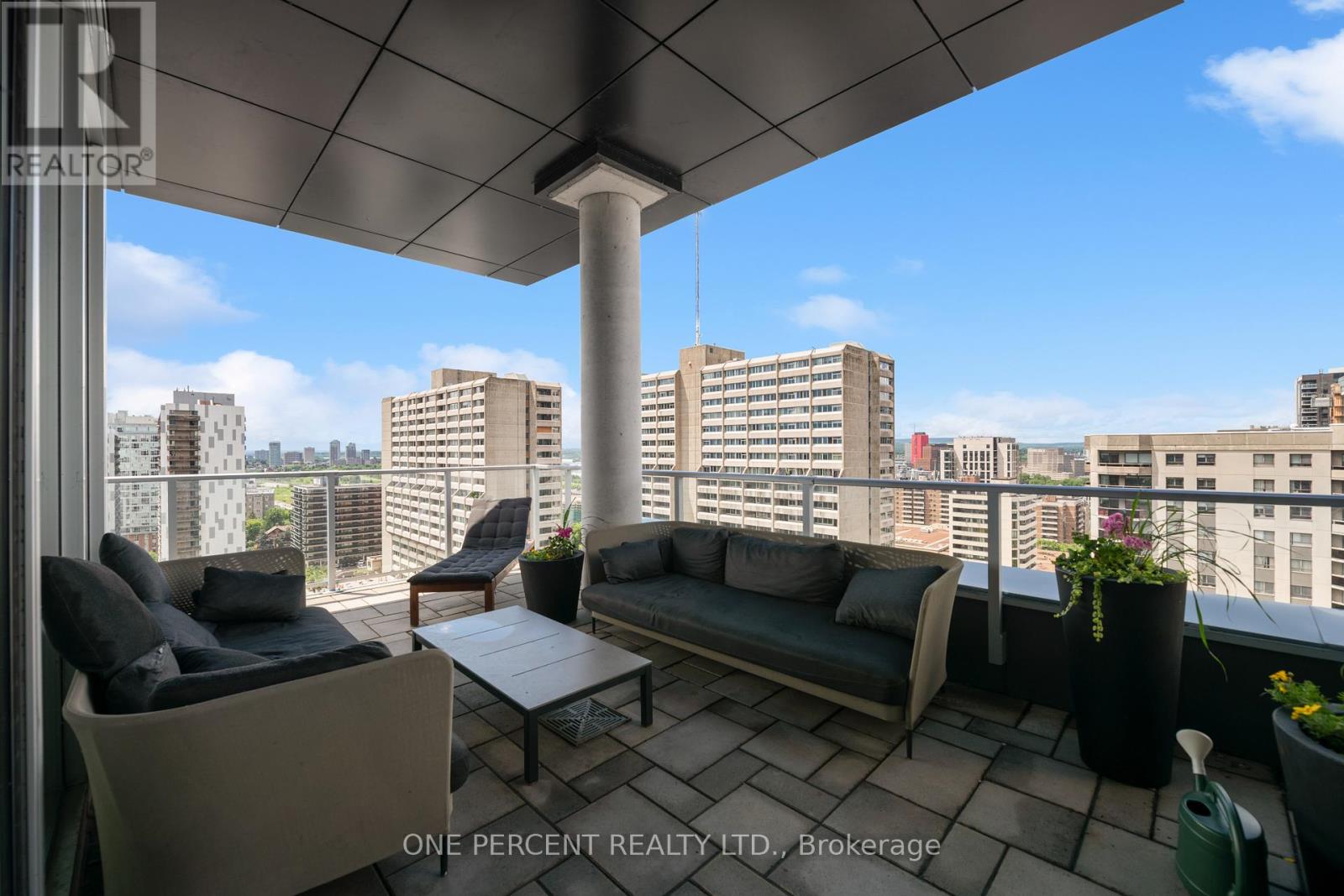1513 - 255 Bay Street