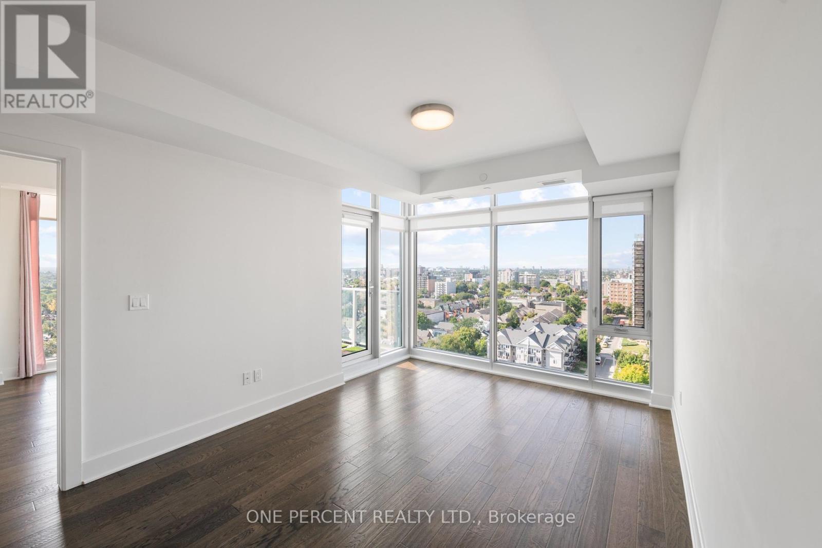 1513 - 255 Bay Street