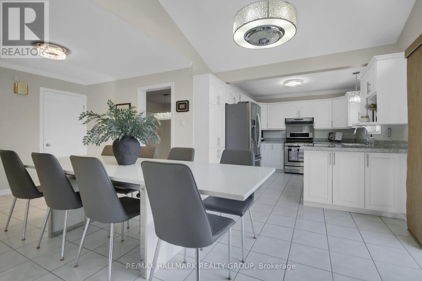 1498 Kingsdale Avenue