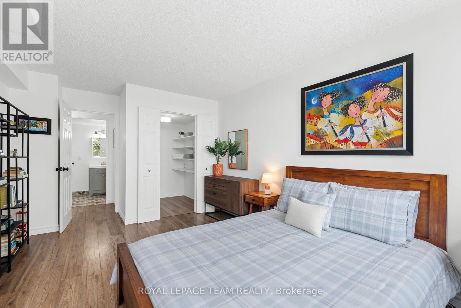 604 - 530 Laurier Avenue W