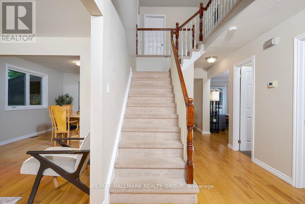 1656 Canemore Crescent