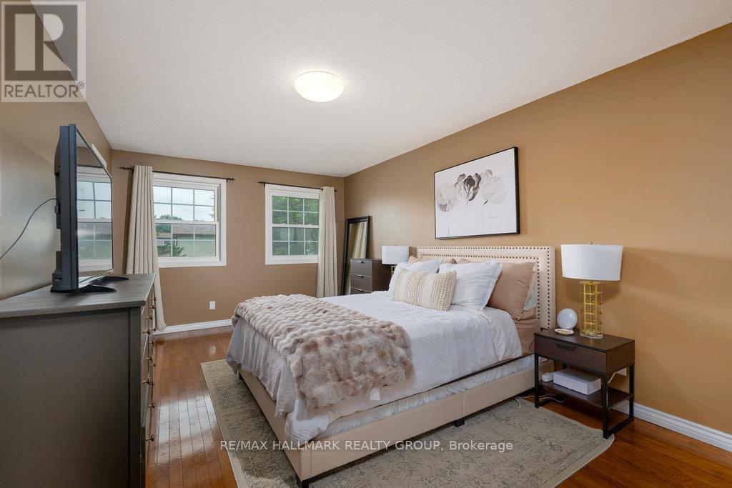 1656 Canemore Crescent