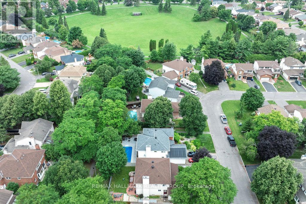 1656 Canemore Crescent