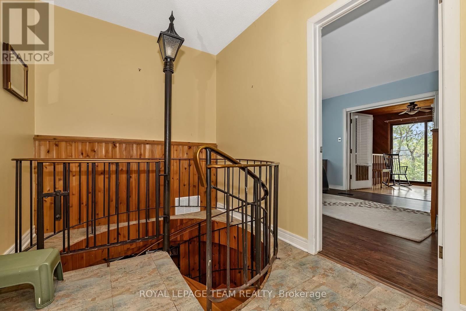 1210 Bayview Drive