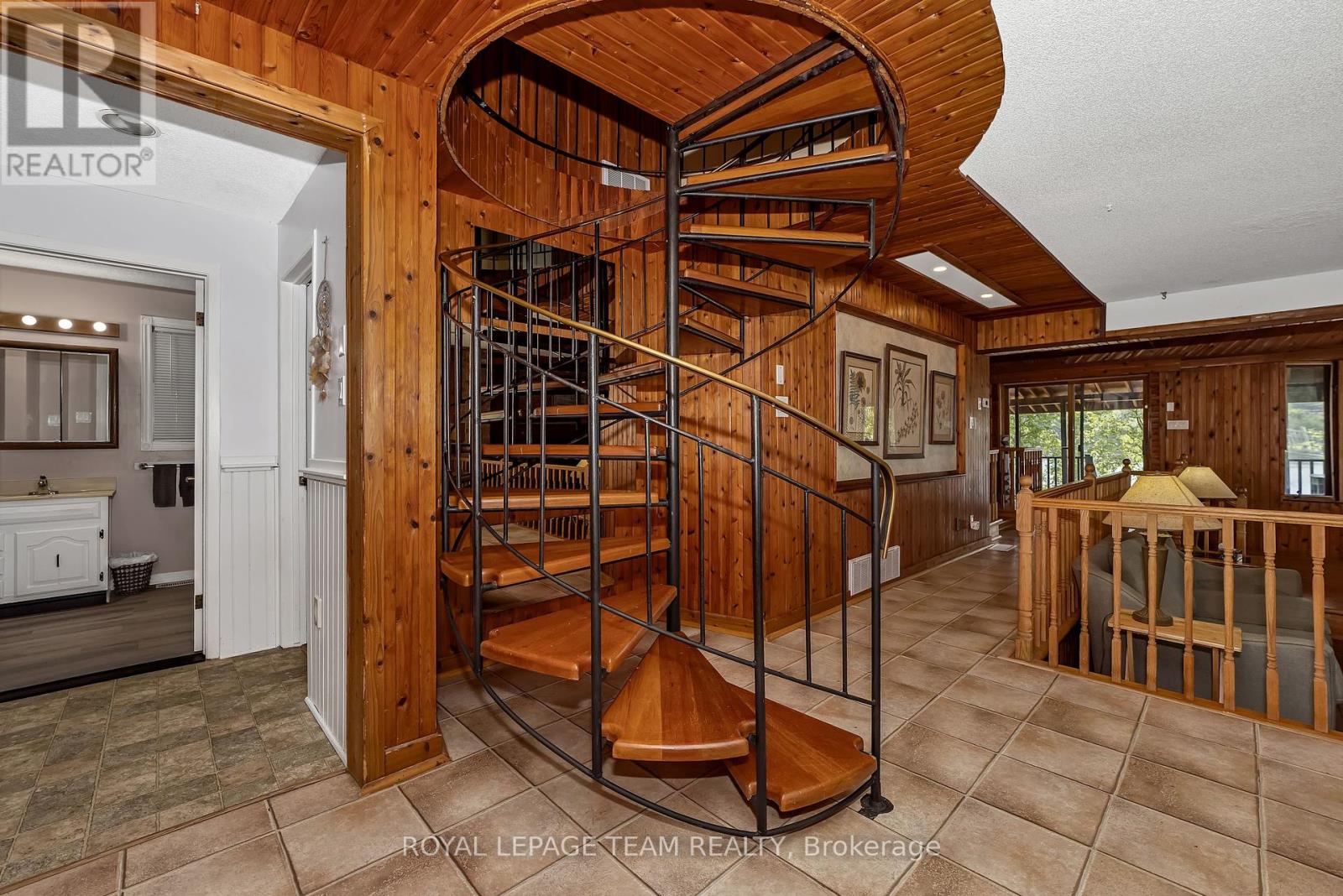 1210 Bayview Drive