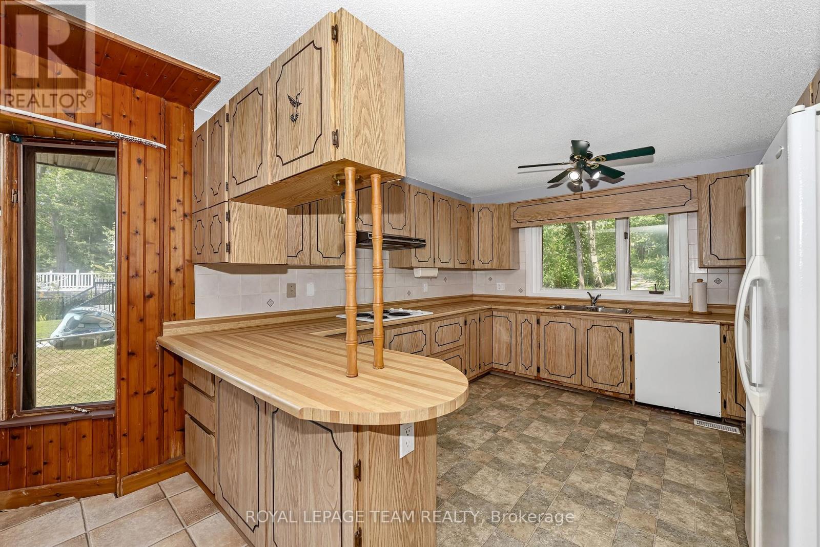 1210 Bayview Drive