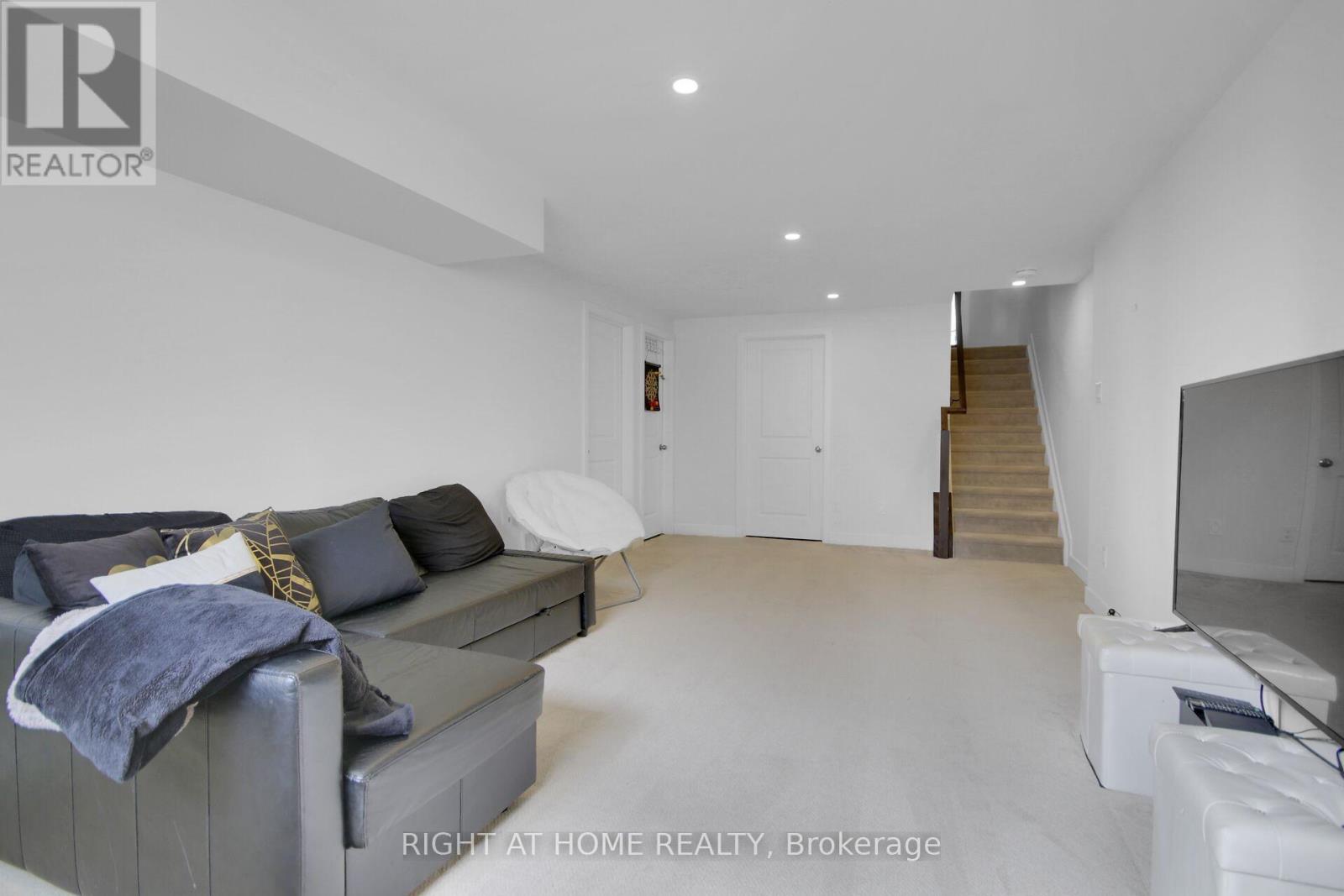741 Twist Way