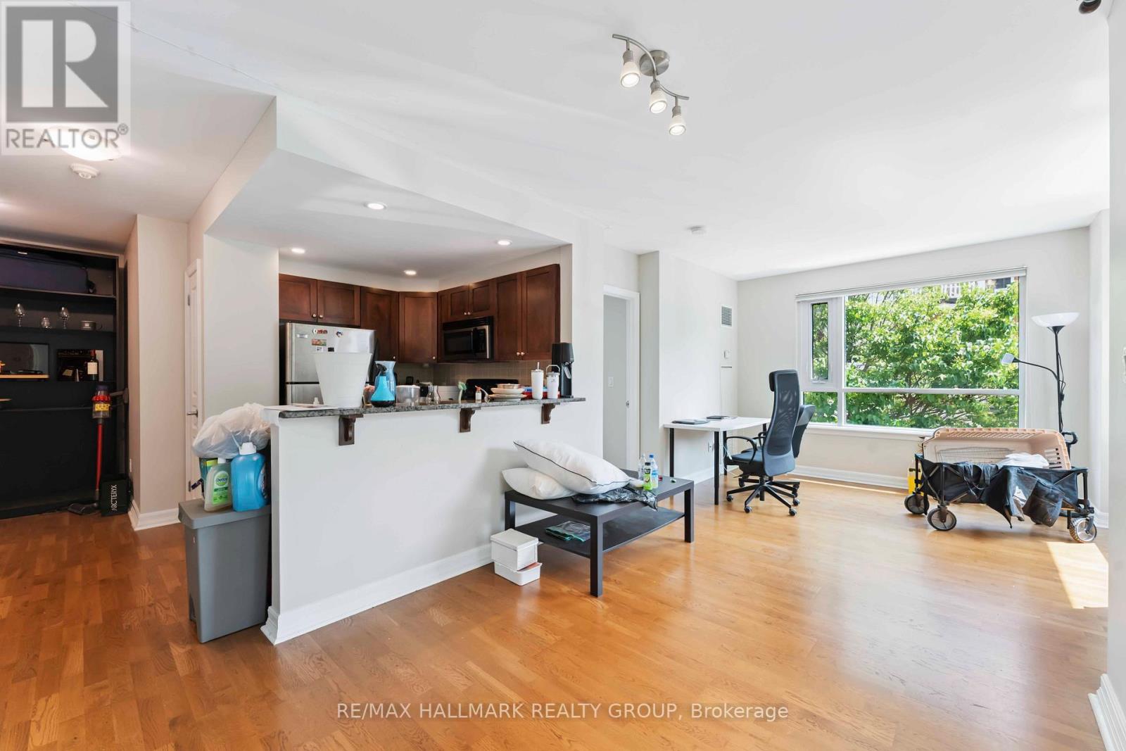 204 - 200 Besserer Street