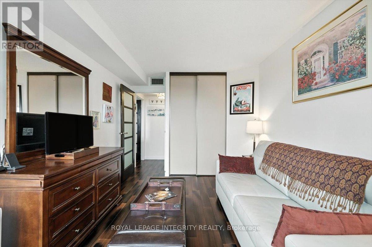 1603 - 1500 Riverside Drive