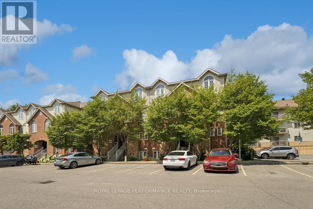 5 - 67 Steele Park Private
