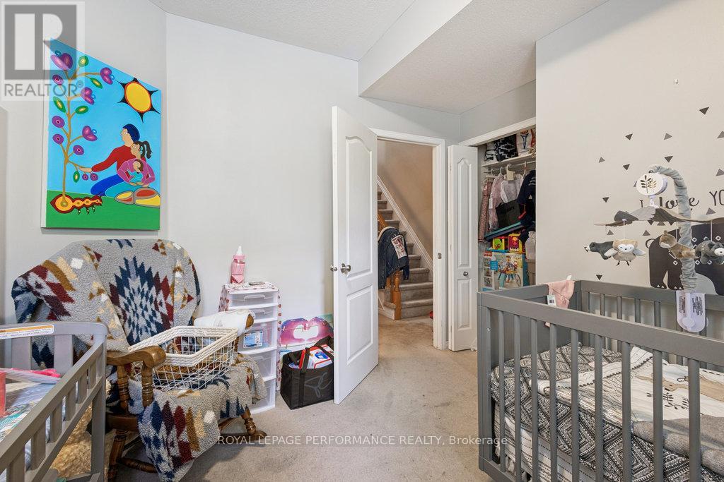 5 - 67 Steele Park Private