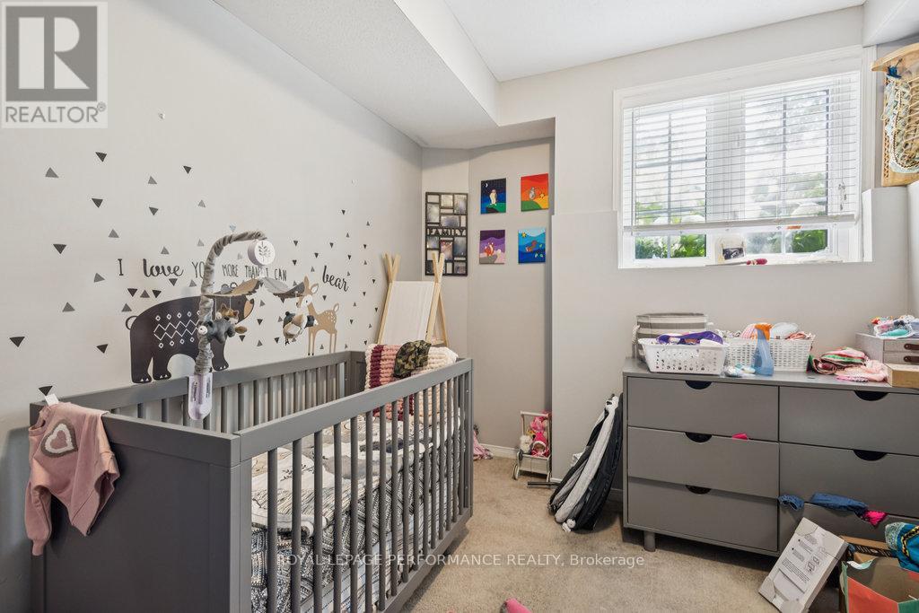 5 - 67 Steele Park Private