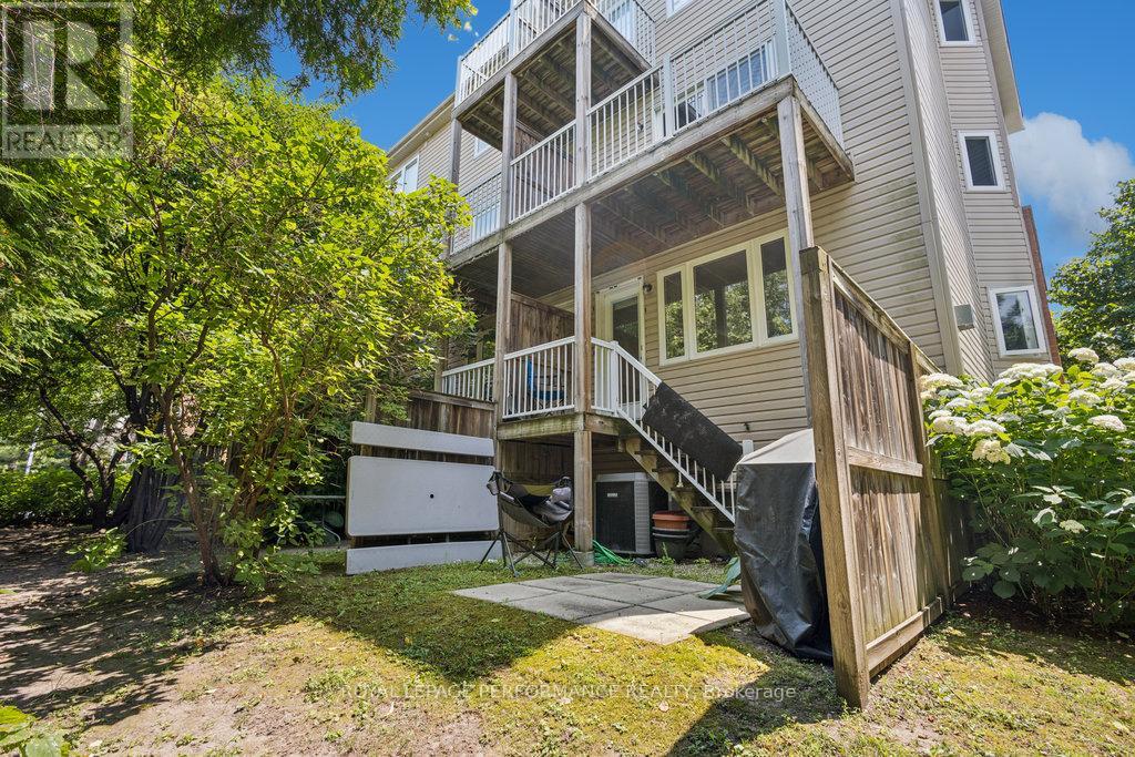 5 - 67 Steele Park Private