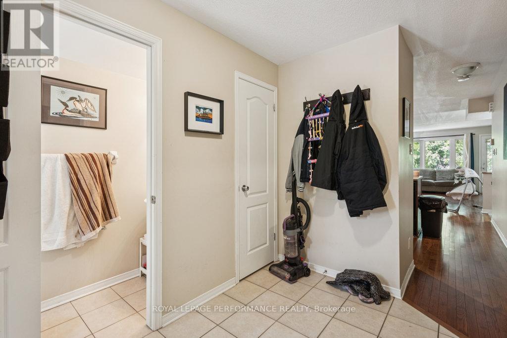 5 - 67 Steele Park Private