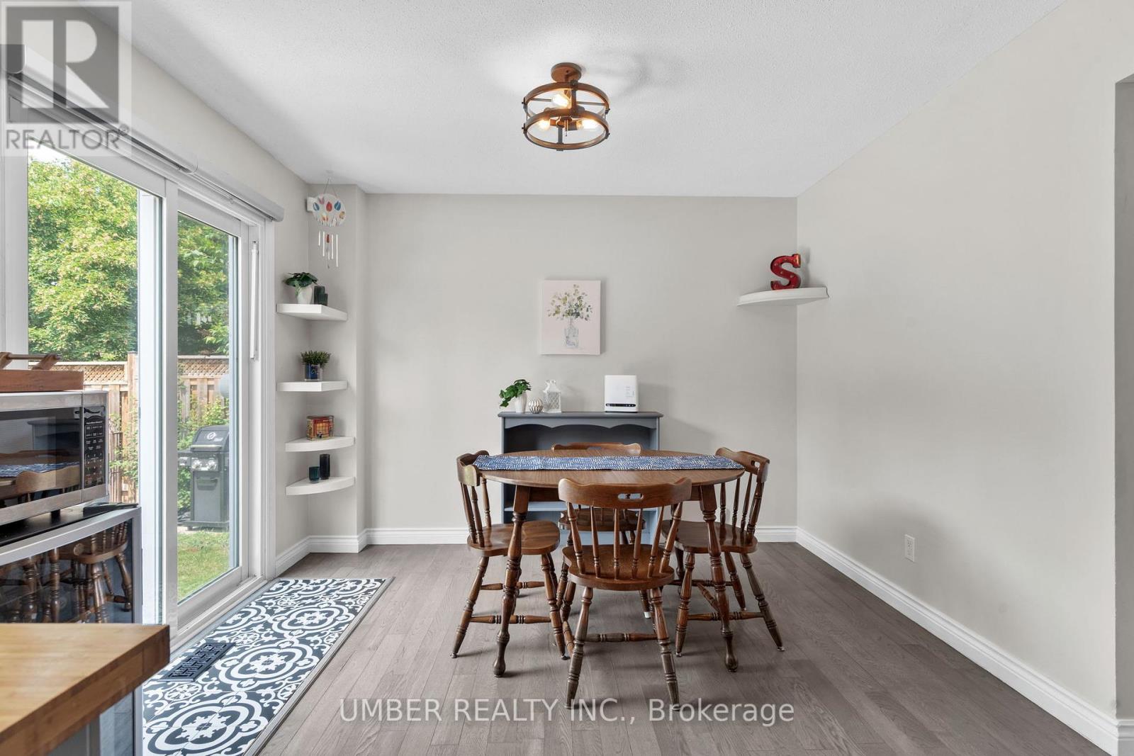 1130 St Emmanuel Terrace