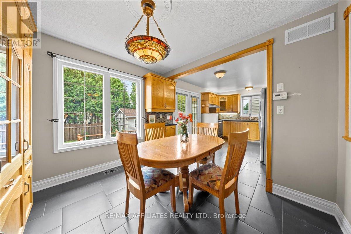1694 Toulouse Crescent