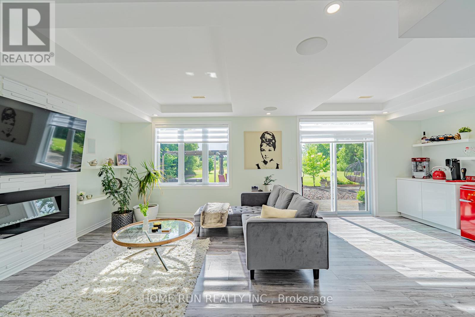 365 West Lake Circle