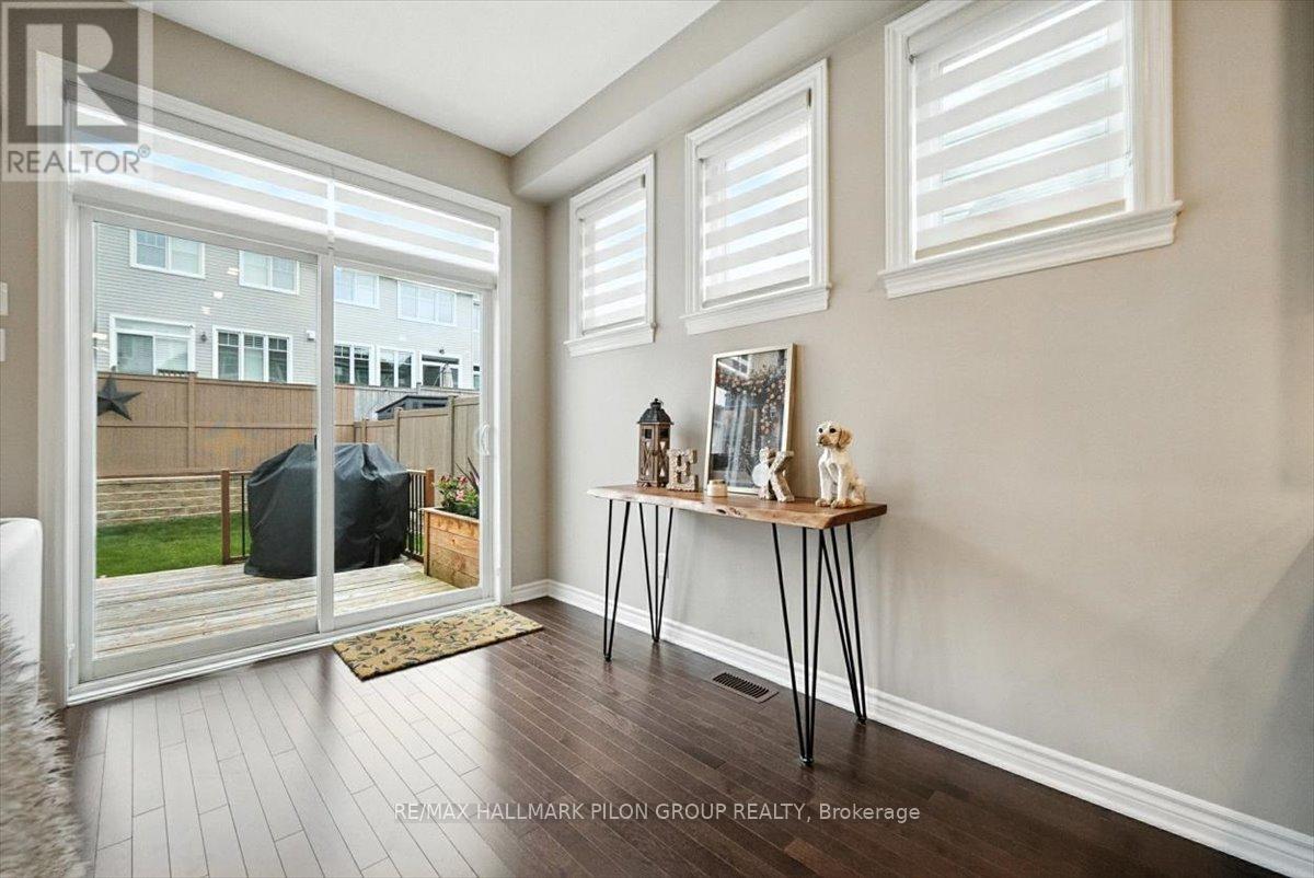 943 Geographe Terrace