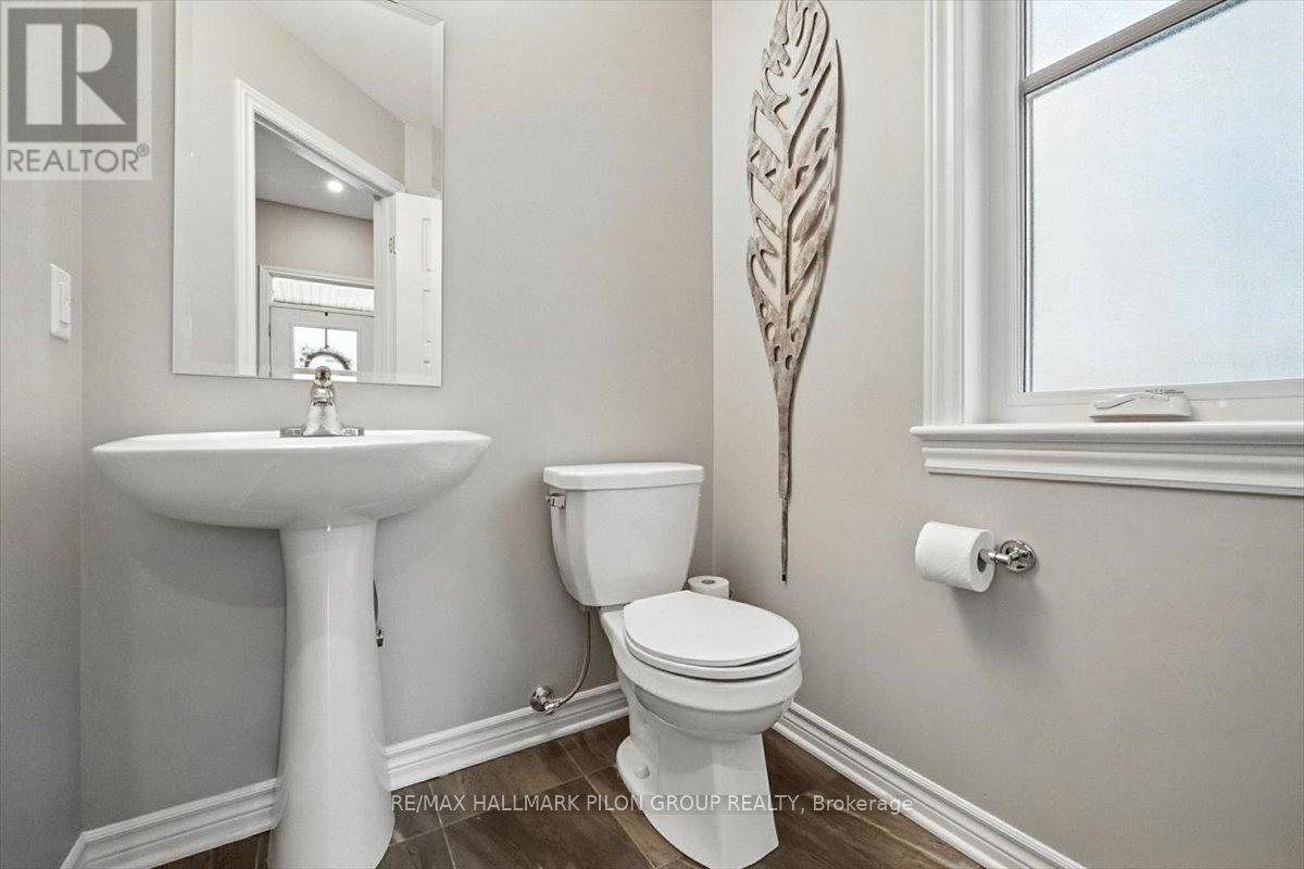 943 Geographe Terrace