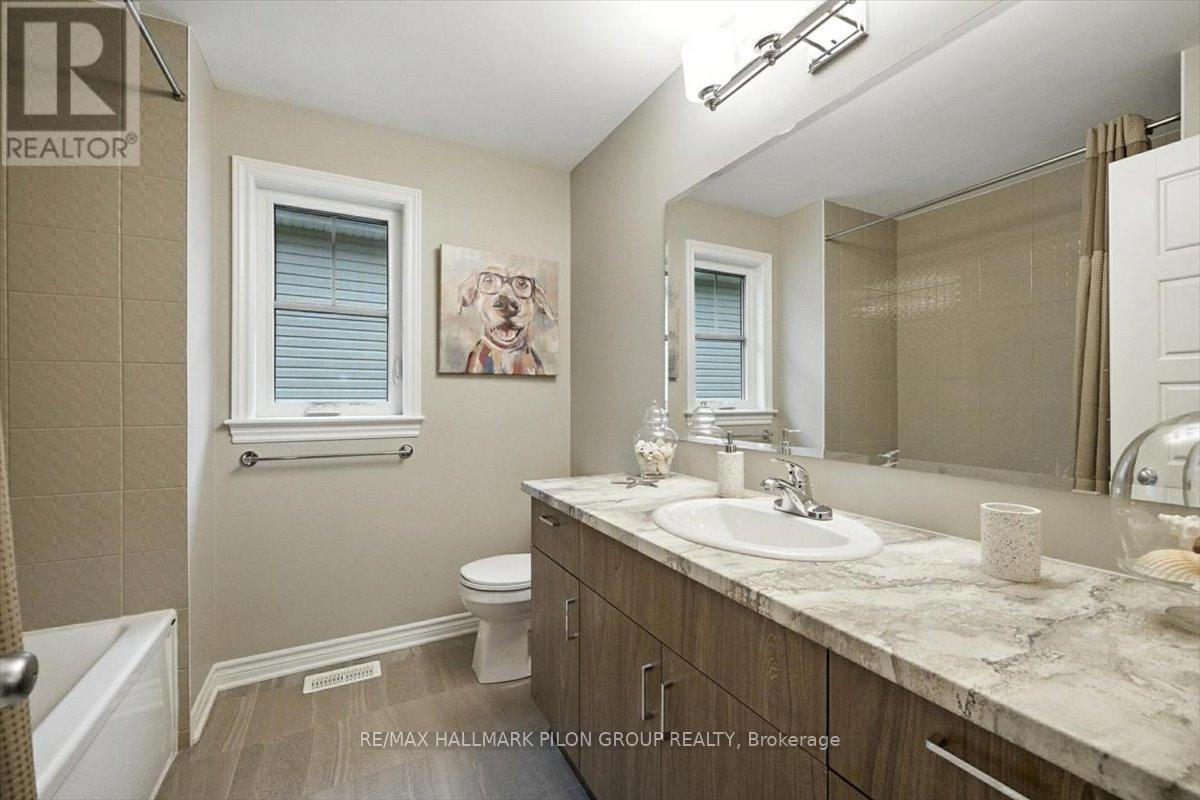 943 Geographe Terrace