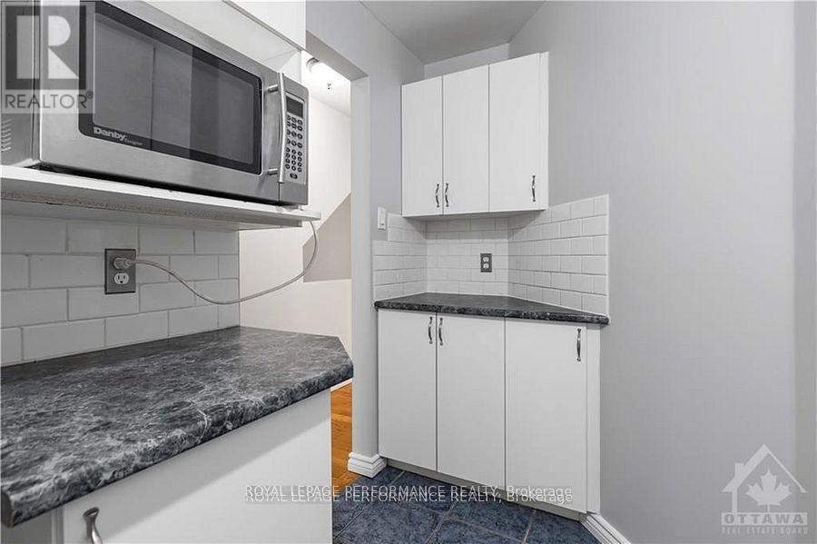 10 - 1132 Gablefield Private