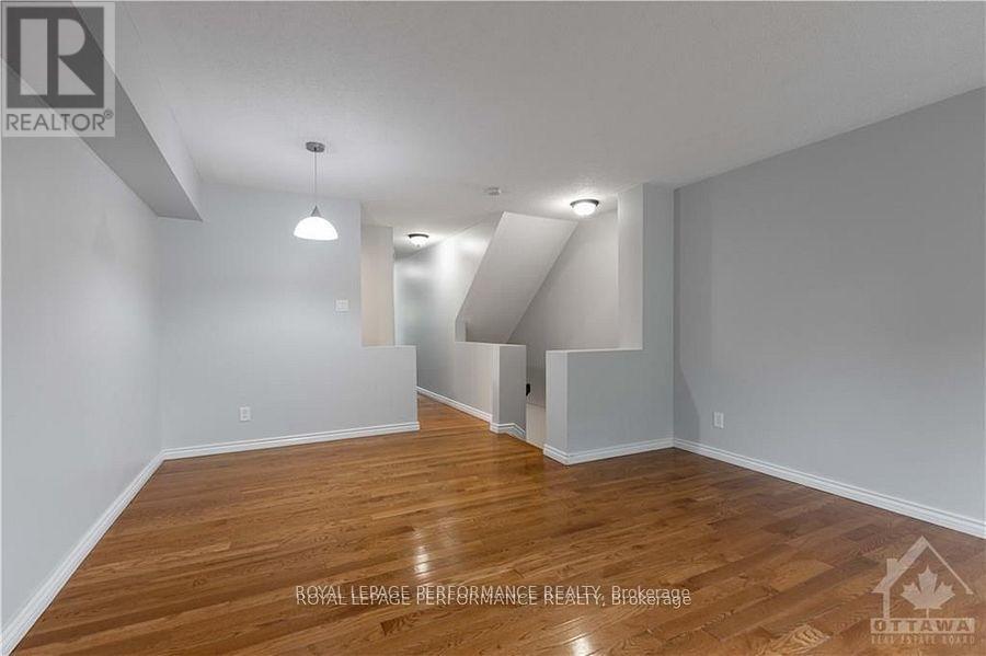 10 - 1132 Gablefield Private