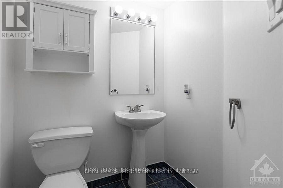 10 - 1132 Gablefield Private