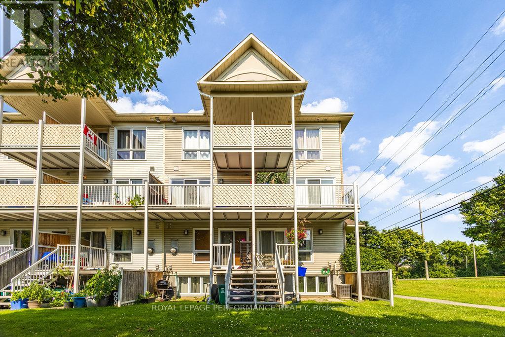 10 - 1132 Gablefield Private