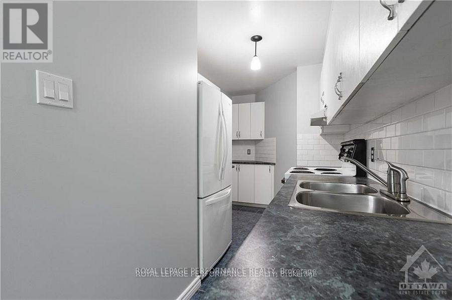 10 - 1132 Gablefield Private
