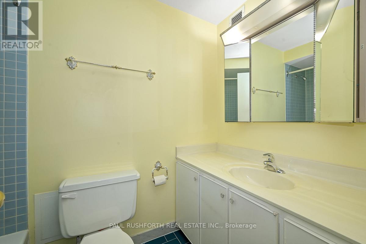 804 - 415 Greenview Avenue