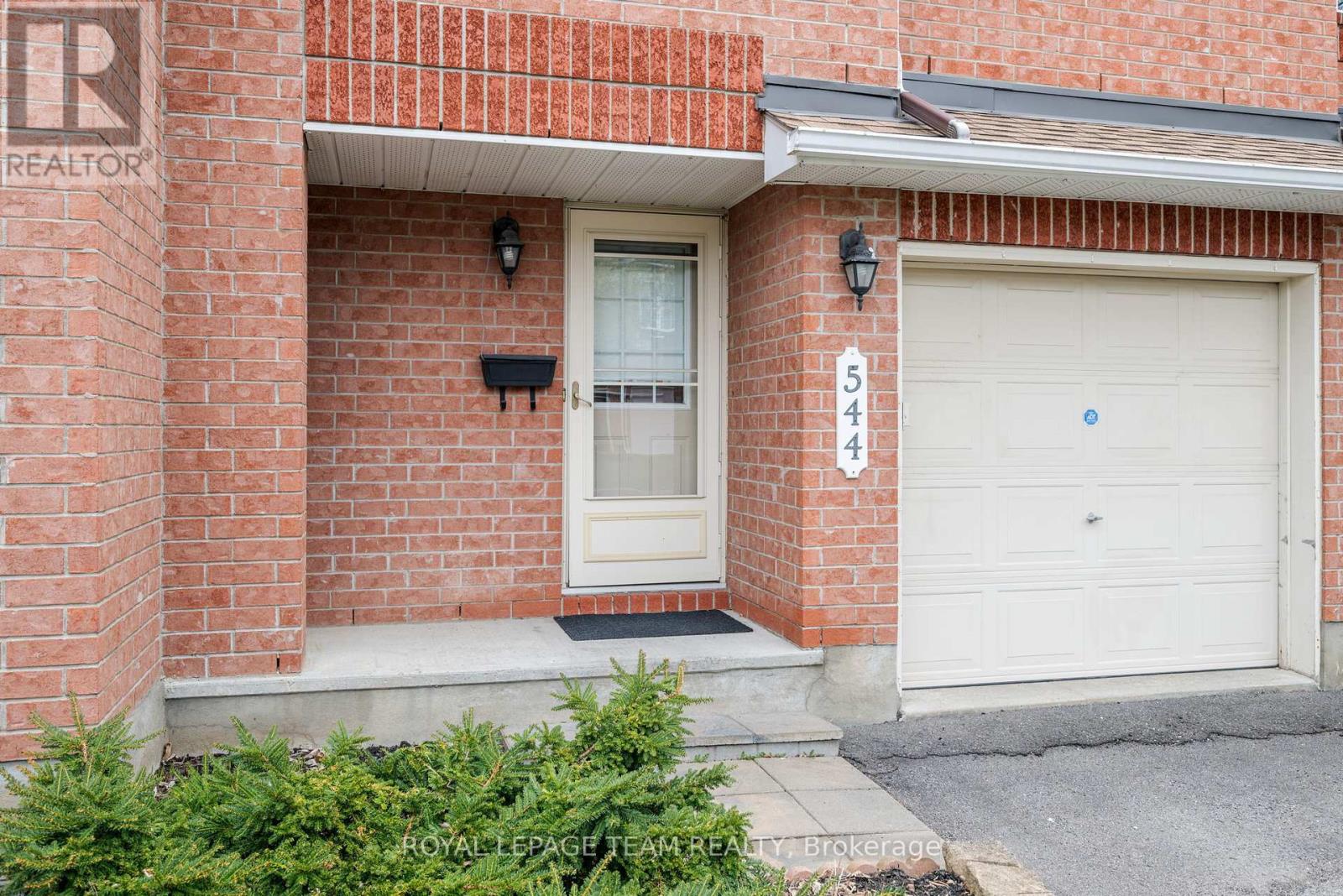 544 Renaissance Drive
