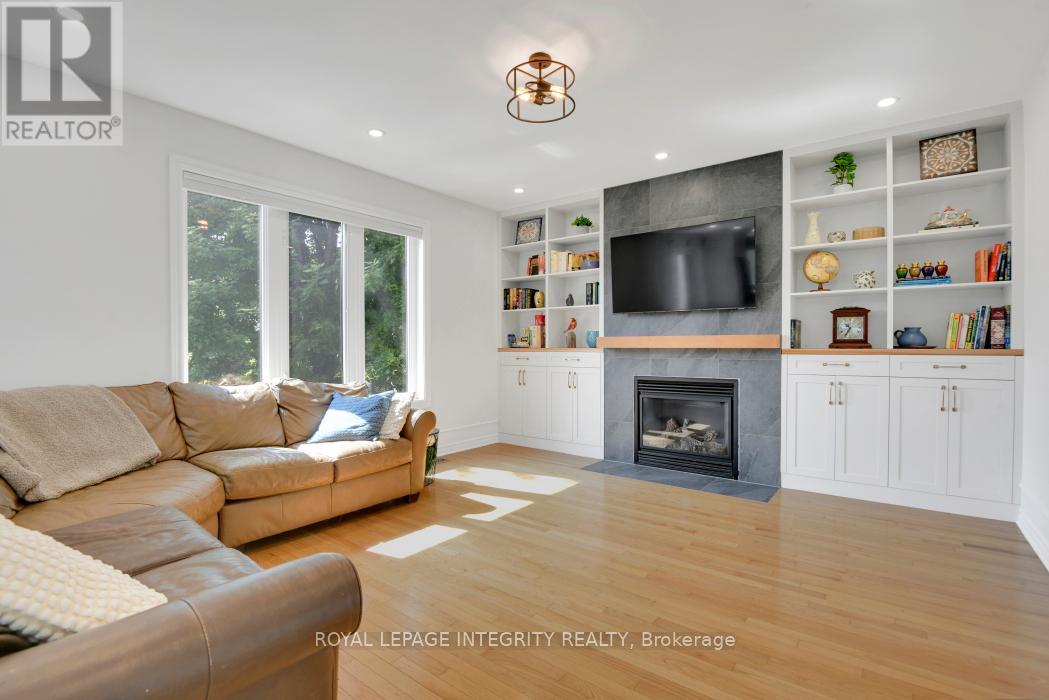 11 Honeywood Court