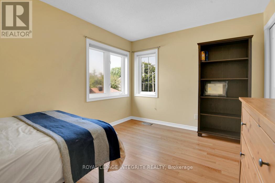 11 Honeywood Court