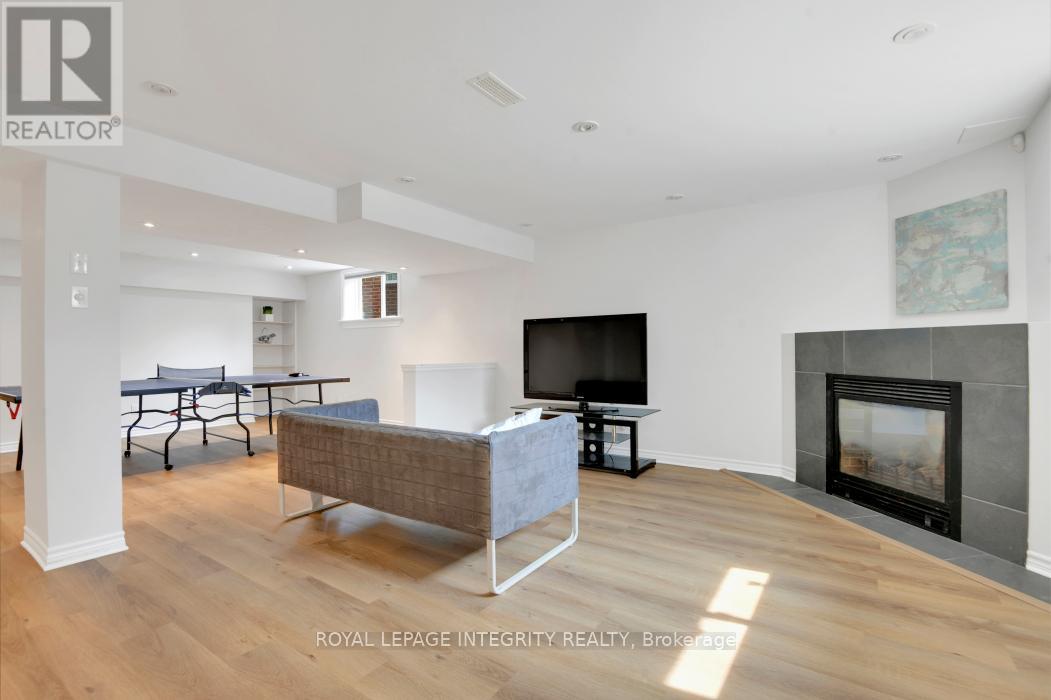 11 Honeywood Court