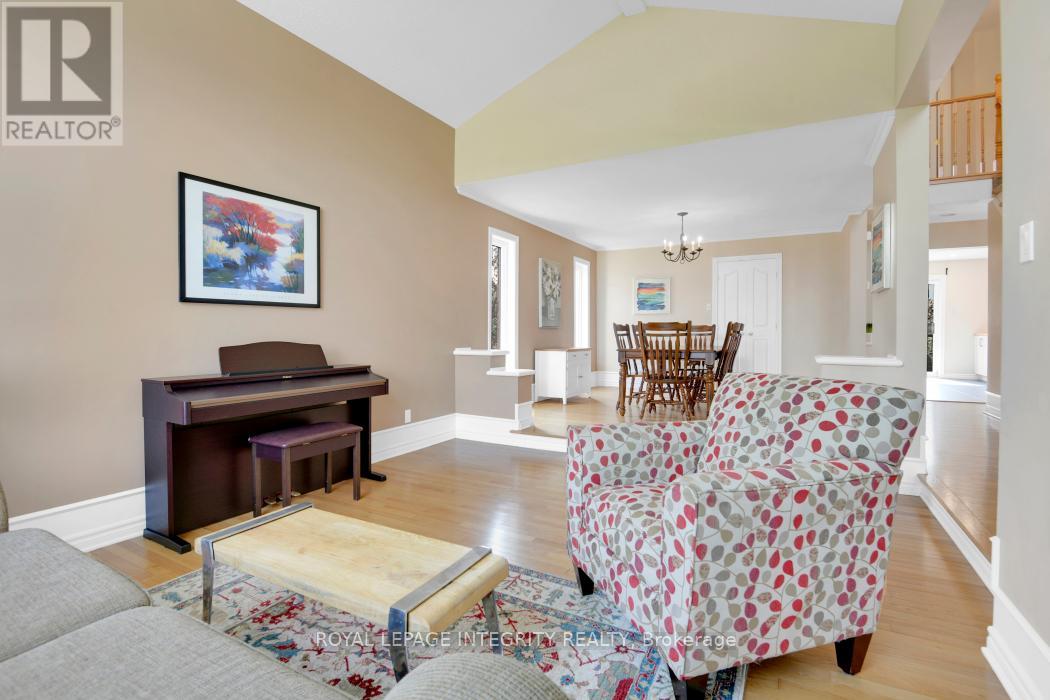 11 Honeywood Court