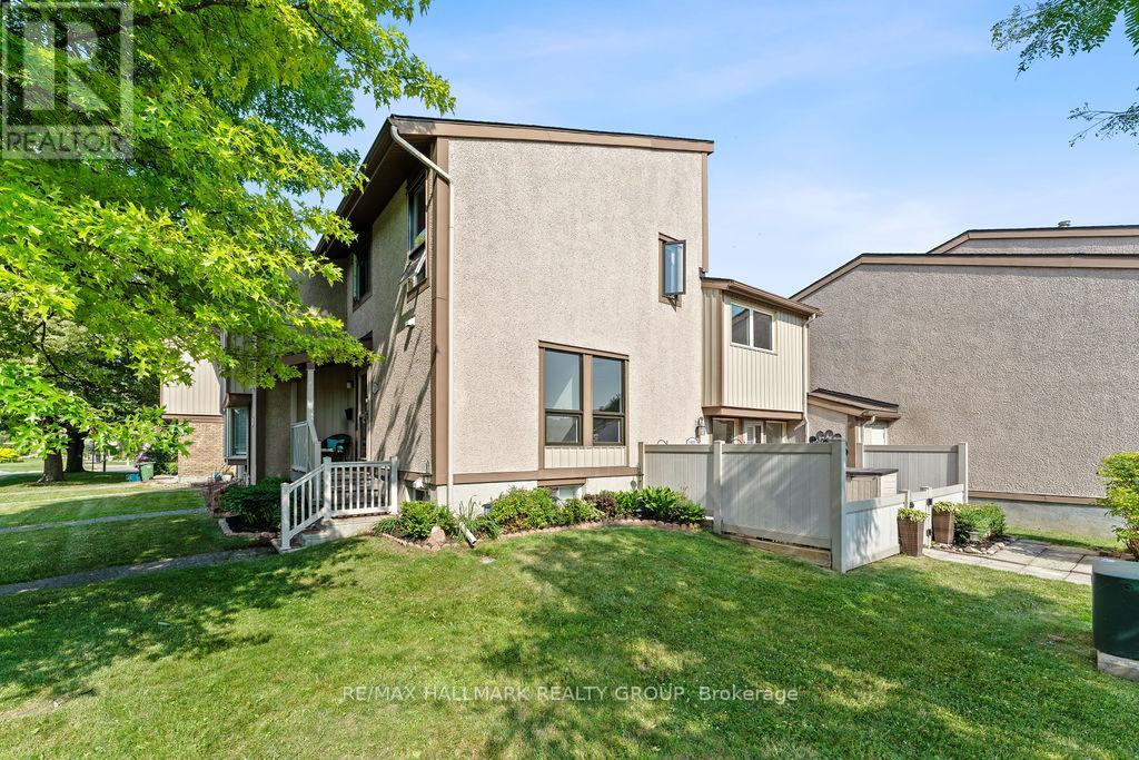 96 - 1921 Stonehenge Crescent