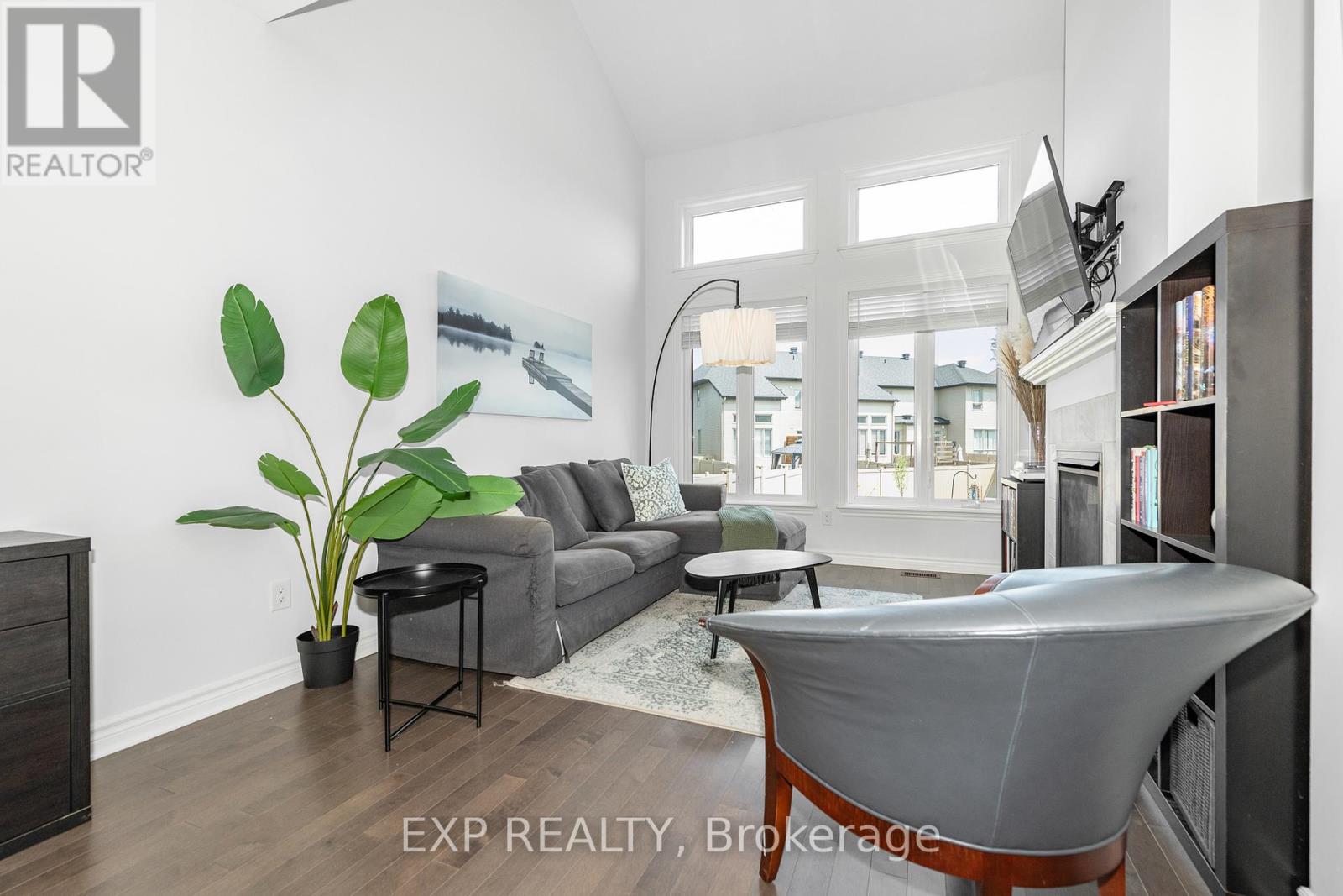 709 Capricorn Circle