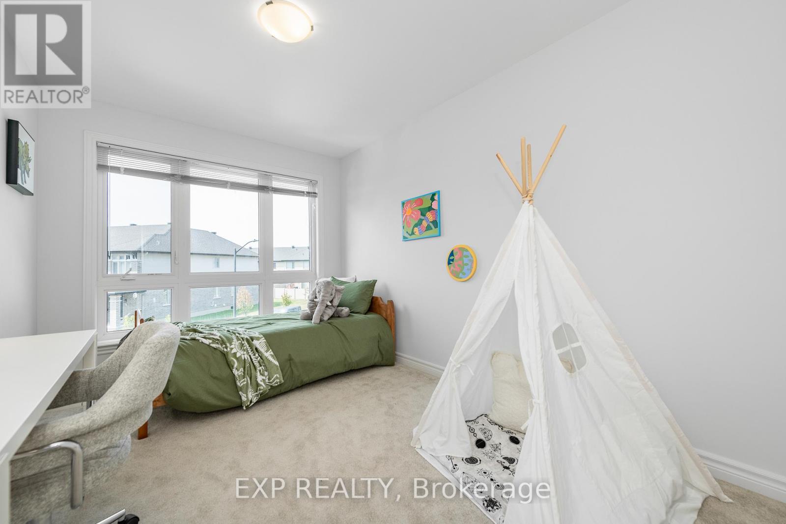 709 Capricorn Circle